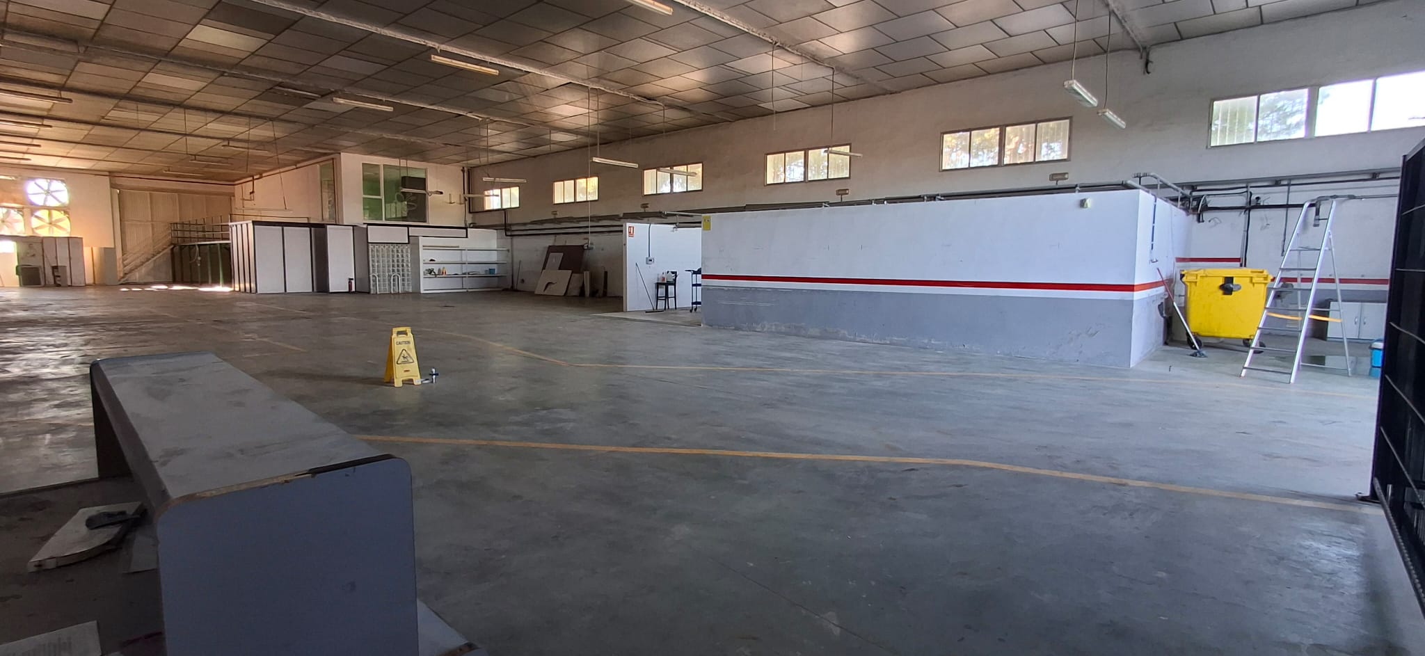 Nave industrial en alquiler en Polígono El Melero (Utiel) — foto 1